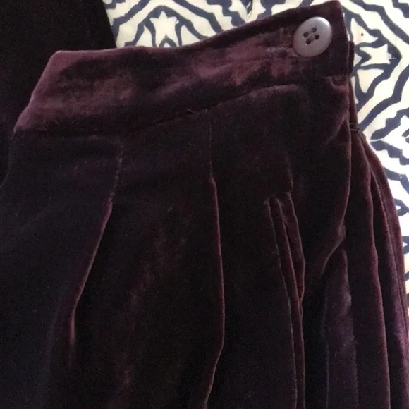 Adrieanne Vittadini purple velvet trousers in sz 2 - Picture 7 of 9
